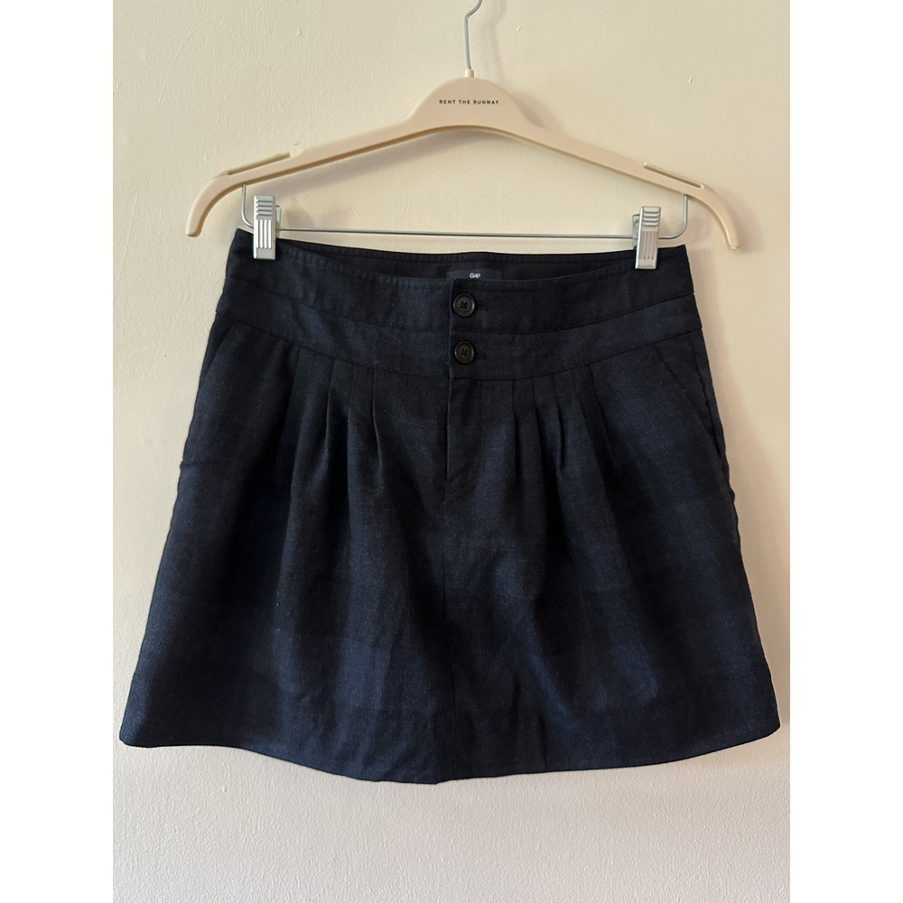 GAP Navy Pleated Plaid Wool Mini Skirt Size 2 With Stretch High Waist Two Button
